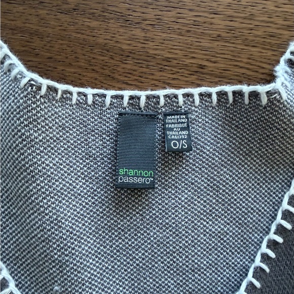 Gray V-Neck Sweater with White Trim - Picture 2 of 2